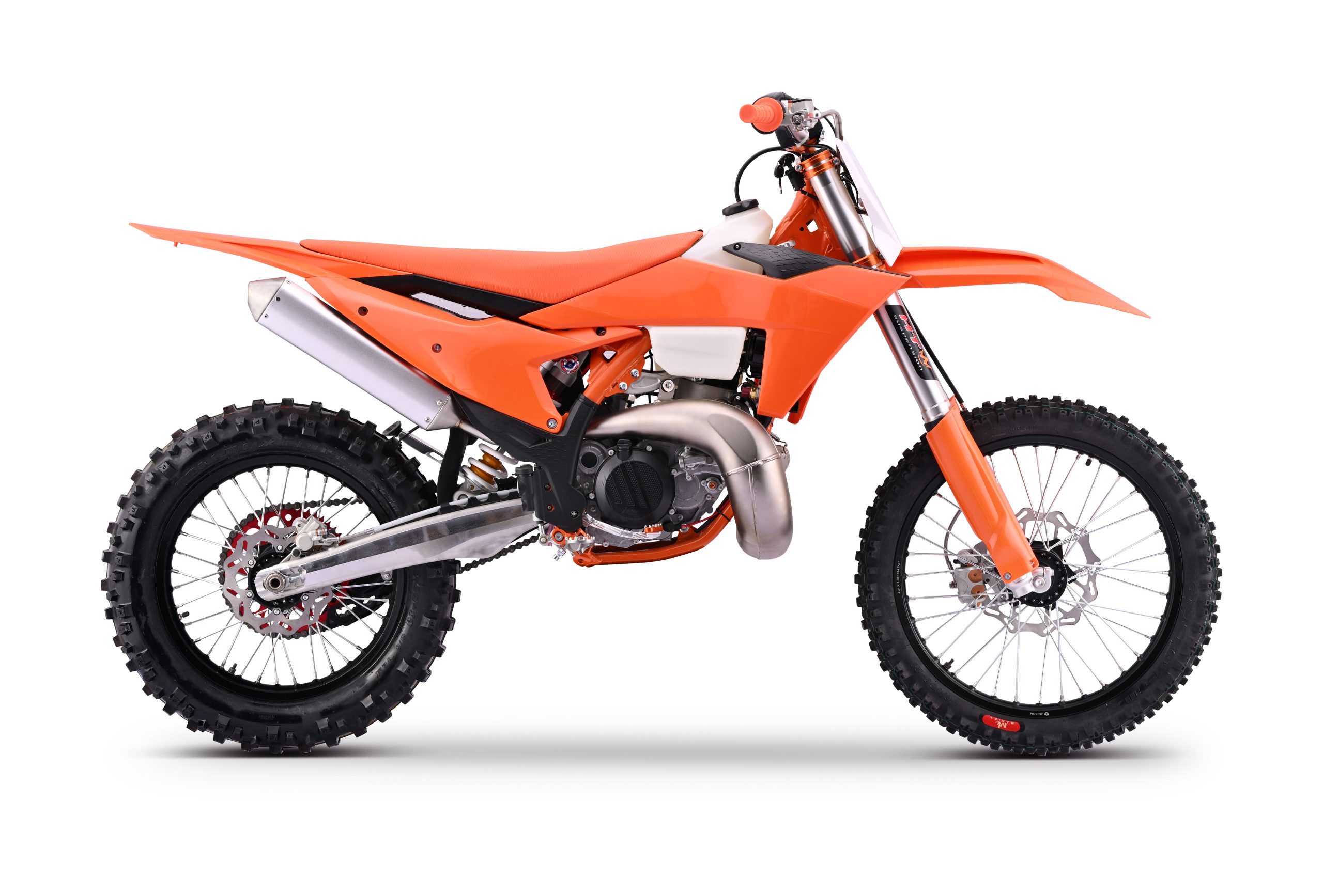 Bosuer Launches New 2-Stroke Off-Road Motorcycle: Performance and Versatility for All Skill Levels